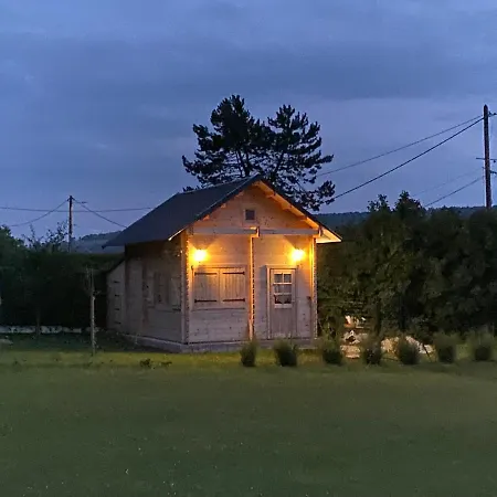 Des Coteaux Camping *